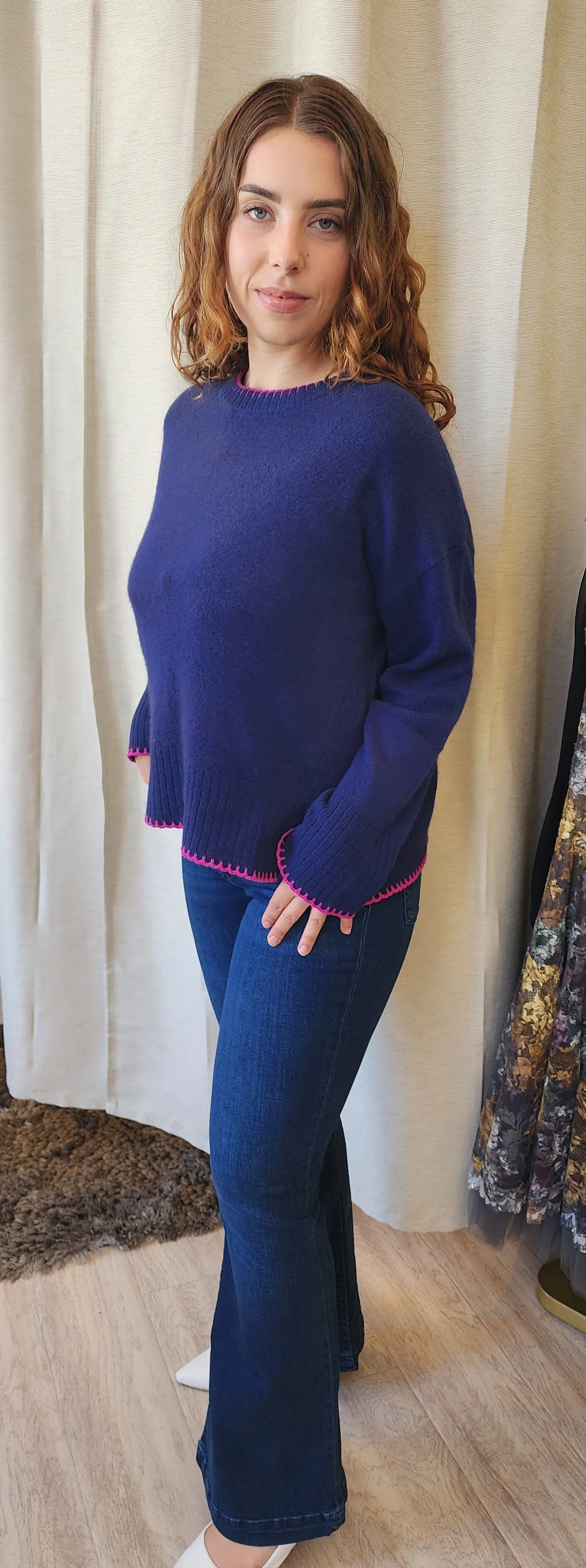 Alashan Cashmere Maisie Whip Stitch Trim Crew-Midnight & Dragon Fruit Sweater