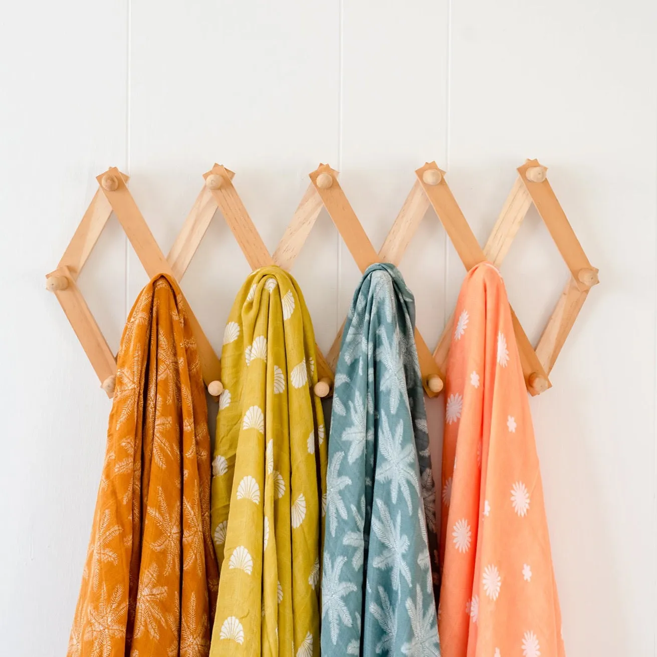 Bamboo   Cotton Muslin Swaddle Wrap | Pear - Shell Print