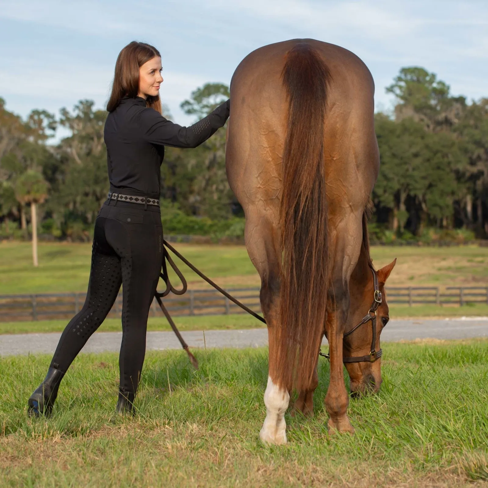 Equinavia Linnea Womens Compression Full Seat Breeches - Black E36028