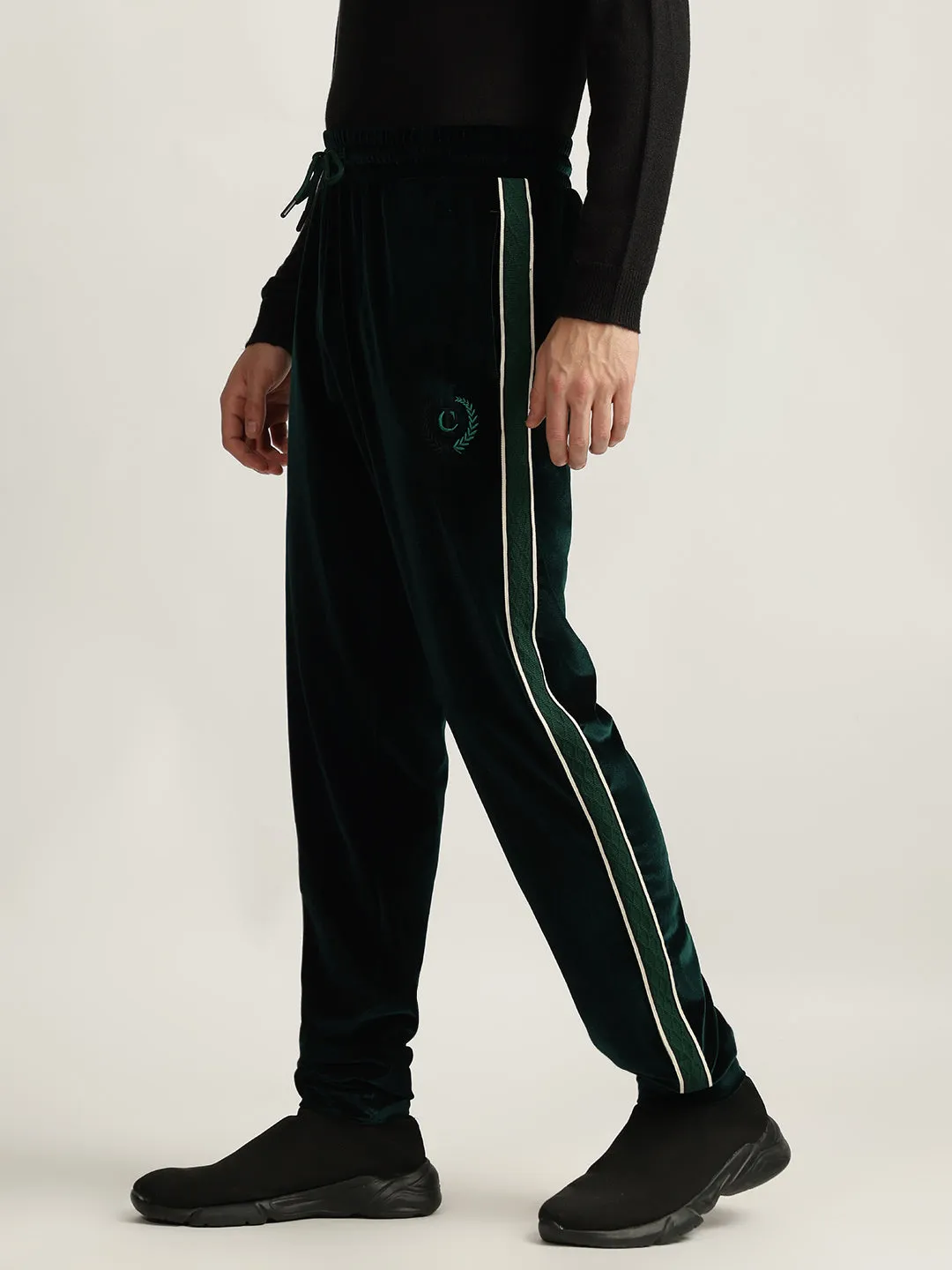 Iconic Men Green Solid Regular Fit Joggers Style Sweatpant