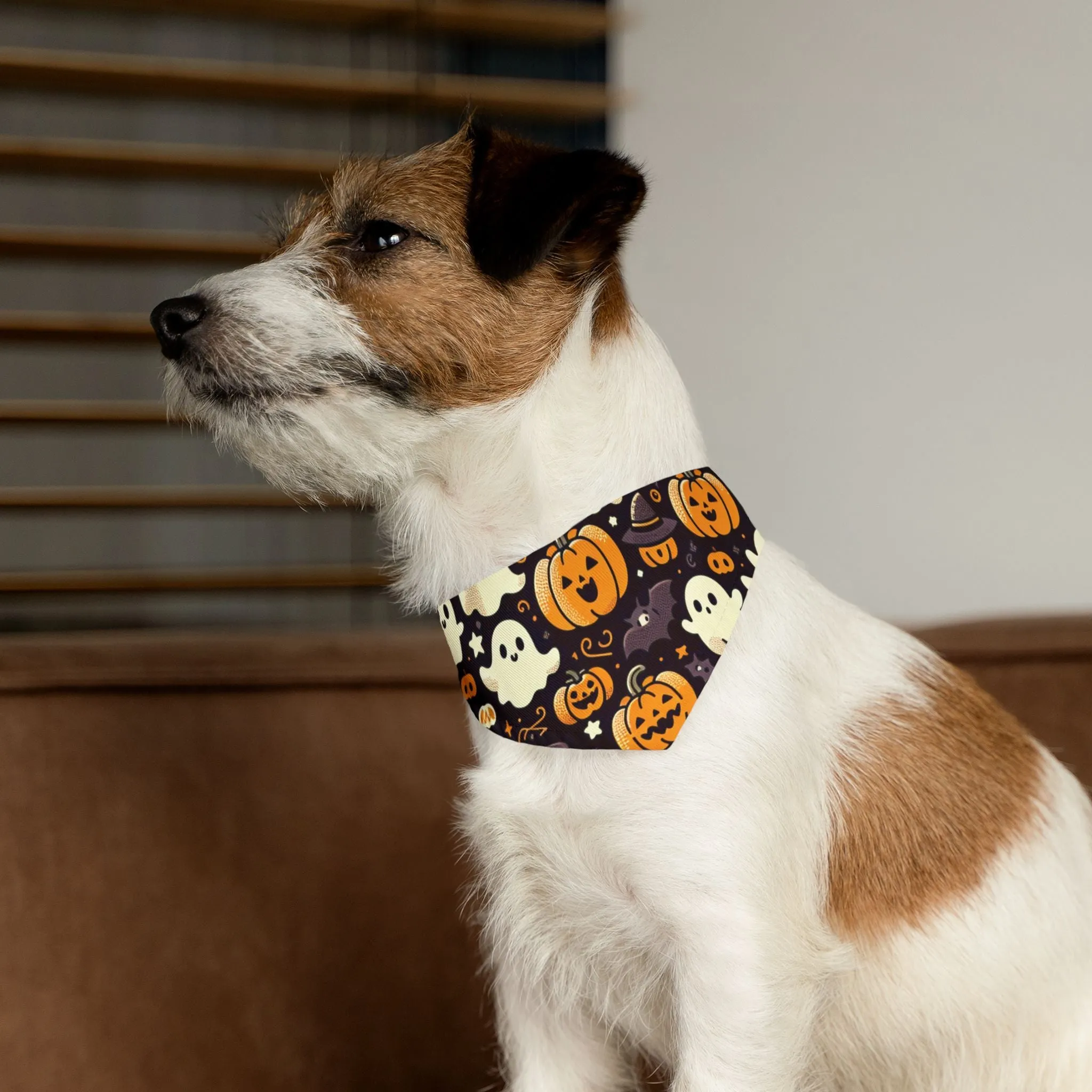 Pet Bandana Collar: Halloween pattern, pumpkins & ghosts