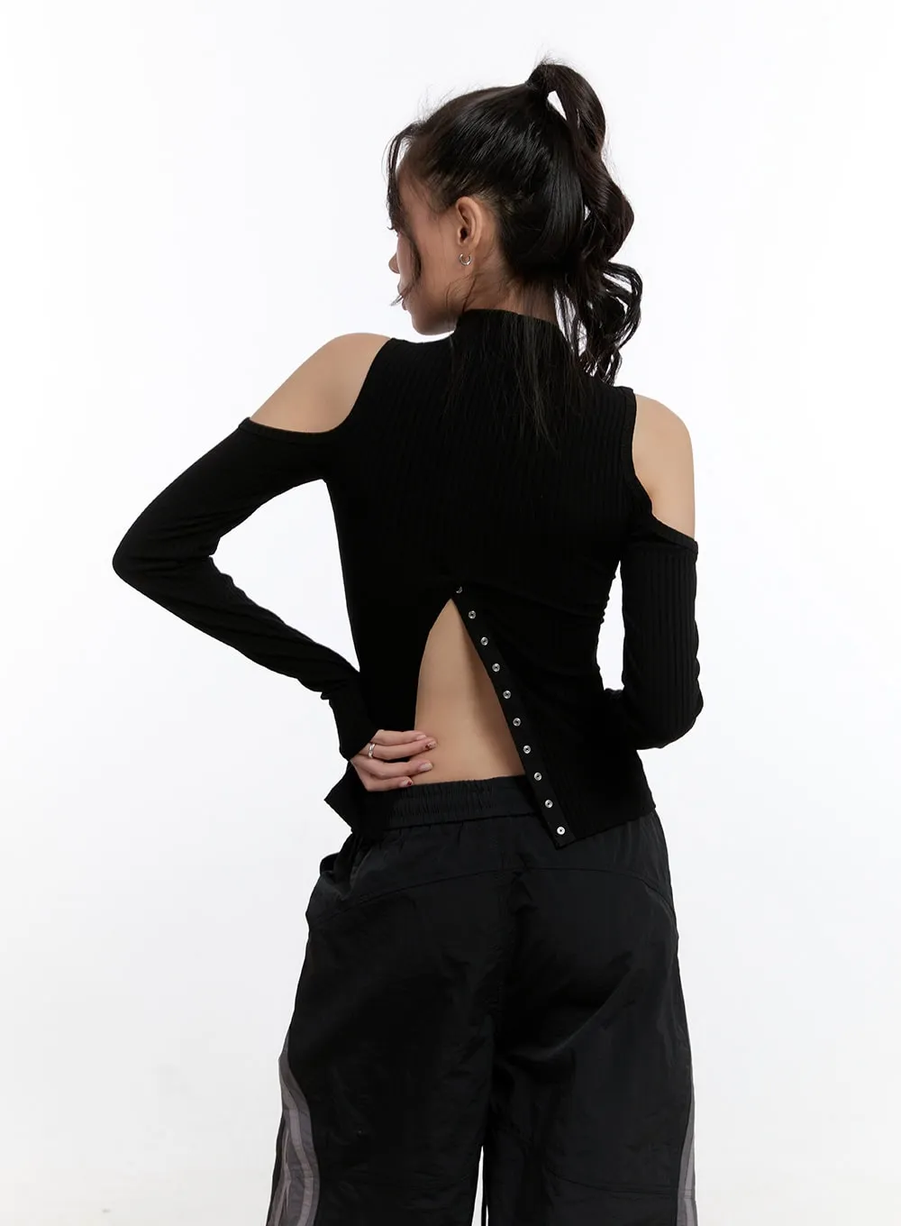 Slim-Fit Turtleneck Cut Out Top CN421