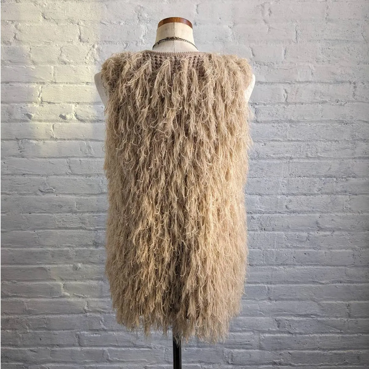 Vintage Retro 70s Penny Lane Shag Fringe Knit Boho Vest Neutral Groovy Sweater