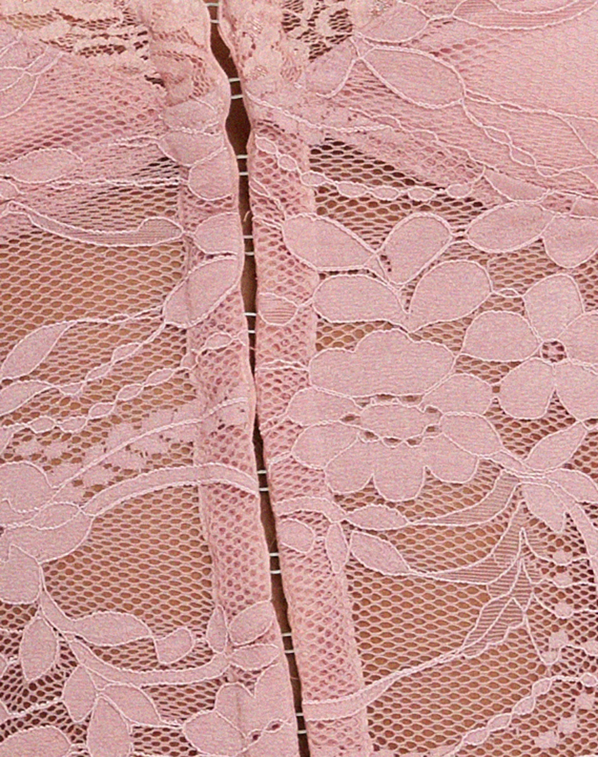 Yenko Crop Top in Lace Pink